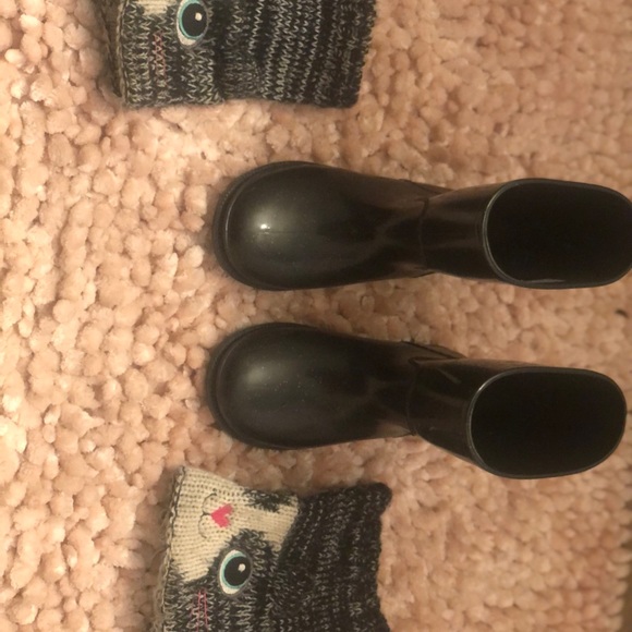 Rain boots - Picture 2 of 5